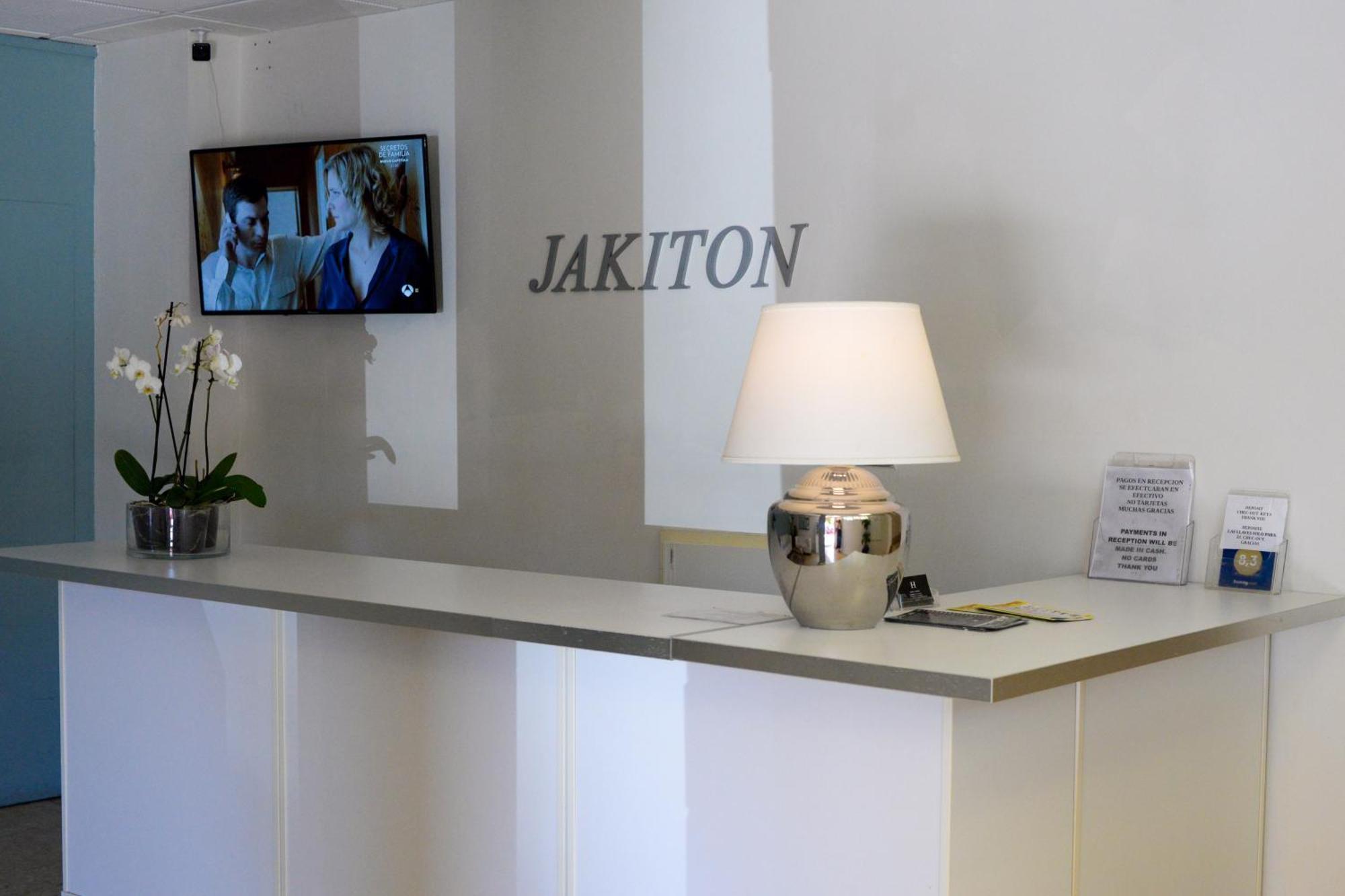 Hostal Jakiton Palmanova Екстериор снимка